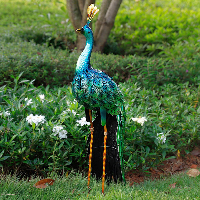 Chisheen Outdoor Metal Peacock Statue With Solar Light Garden Decor